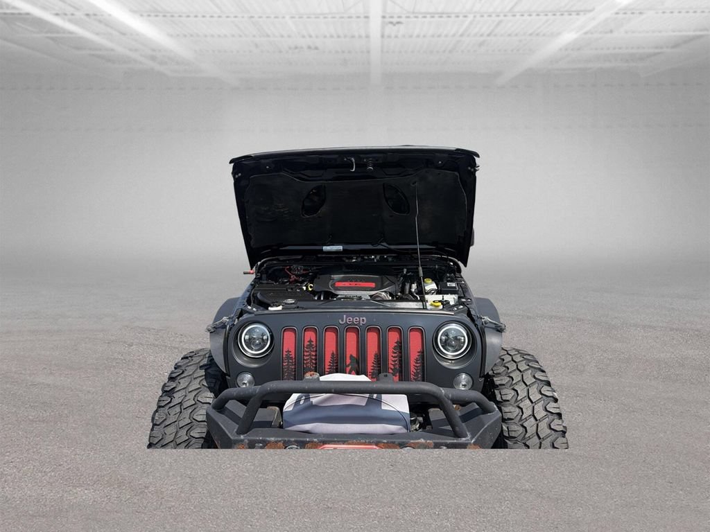 Used 2018 Jeep Wrangler Unlimited Rubicon AWD/4WD image 33