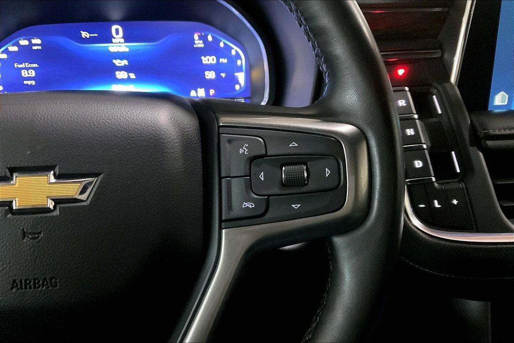 Used 2023 Chevrolet Suburban Premier image 18
