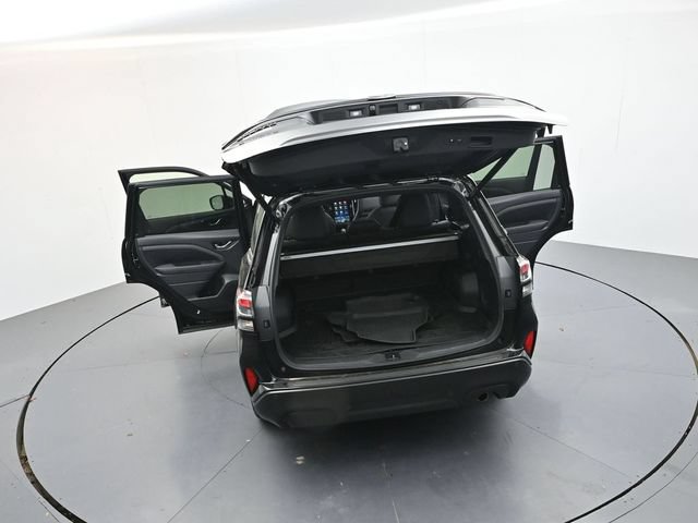Used 2025 Subaru Forester Touring w/ Popular Package - Touring AWD/4WD image 31