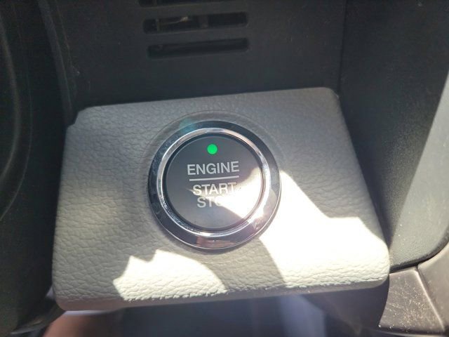 Certified 2022 Ford F250 Limited AWD/4WD image 32