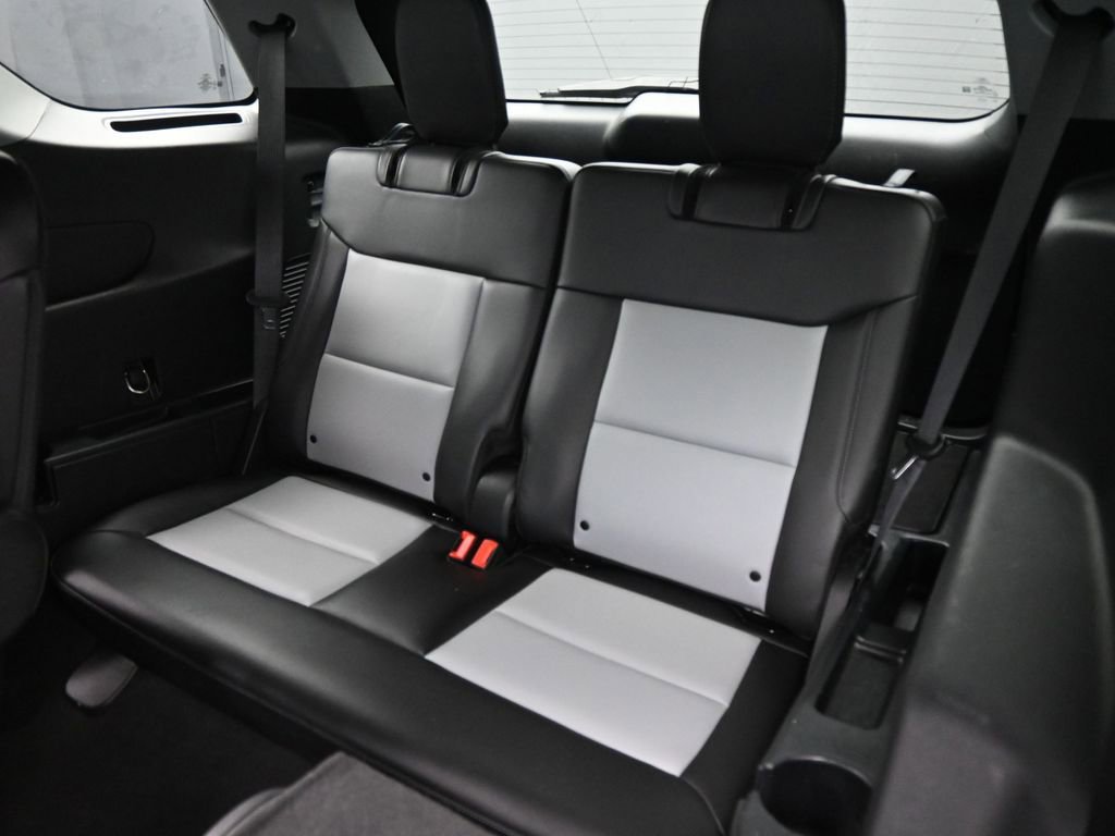 Certified 2023 Ford Explorer XLT w/ Equipment Group 202A image 23