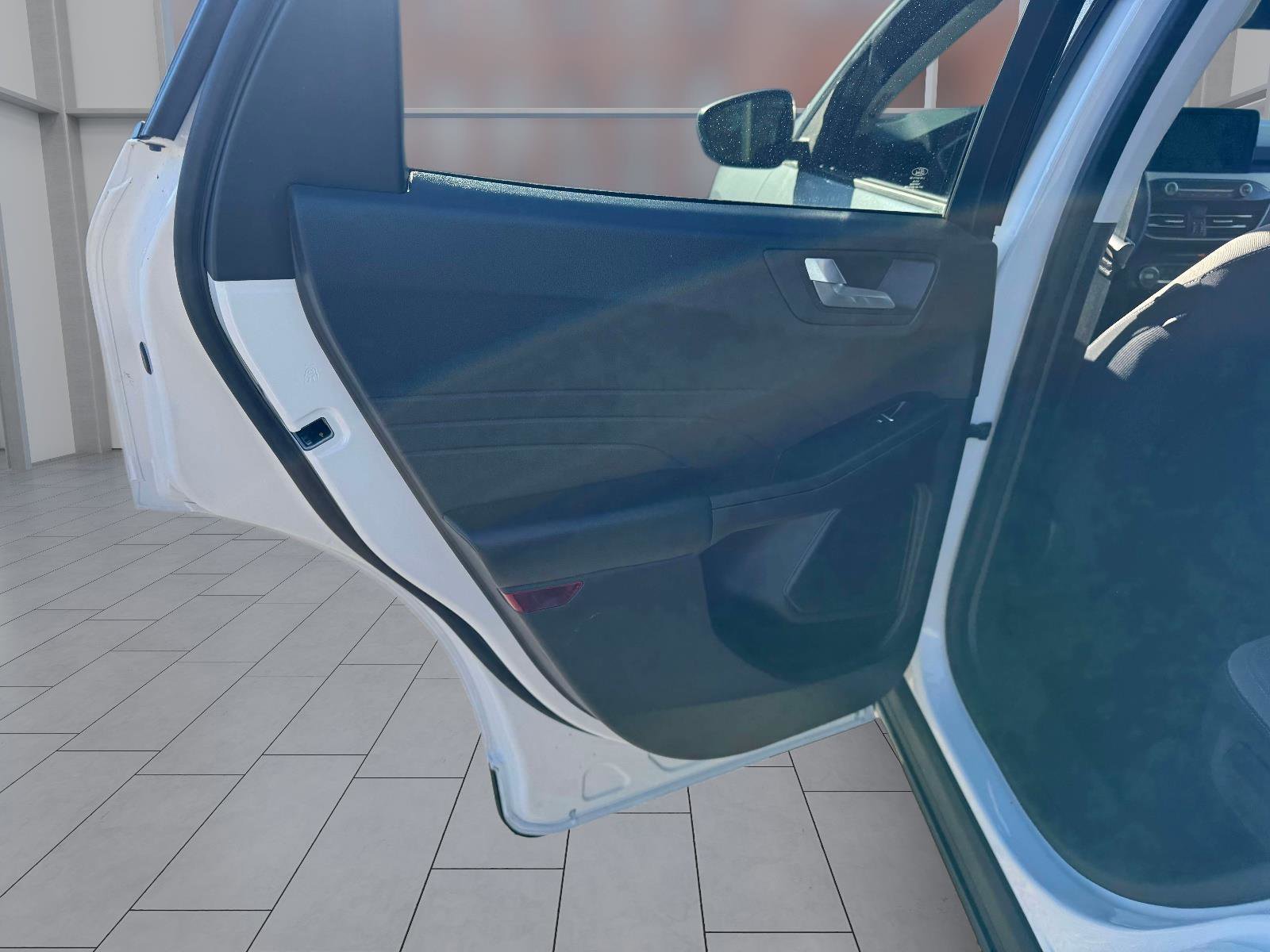 Certified 2021 Ford Escape SE w/ Convenience Package image 16