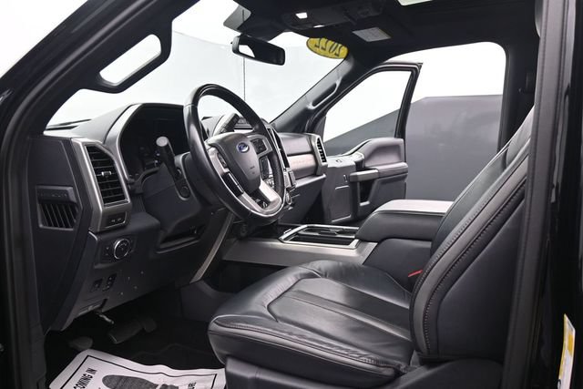 Certified 2022 Ford F350 Platinum w/ Tremor Off-Road Package AWD/4WD image 15
