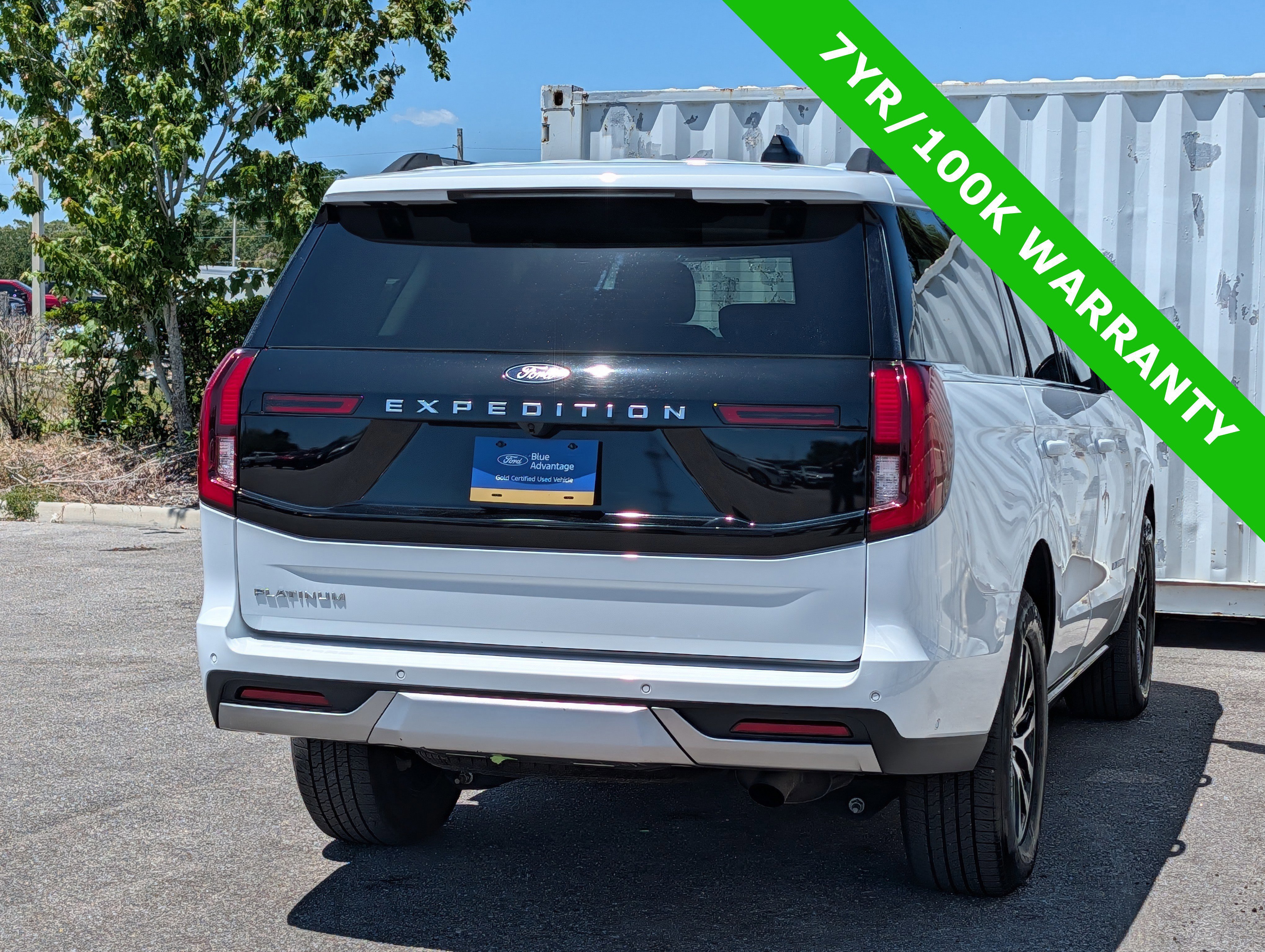 Certified 2025 Ford Expedition Platinum AWD/4WD image 5