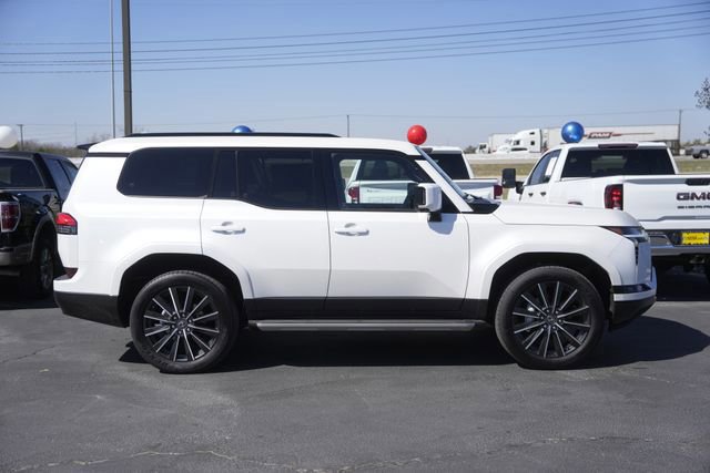 Used 2025 Lexus GX 550 w/ Cold Area Package image 3