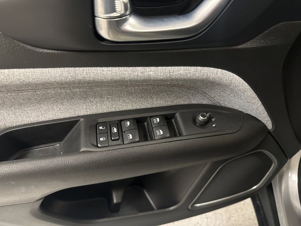 Used 2022 Jeep Compass Latitude image 34