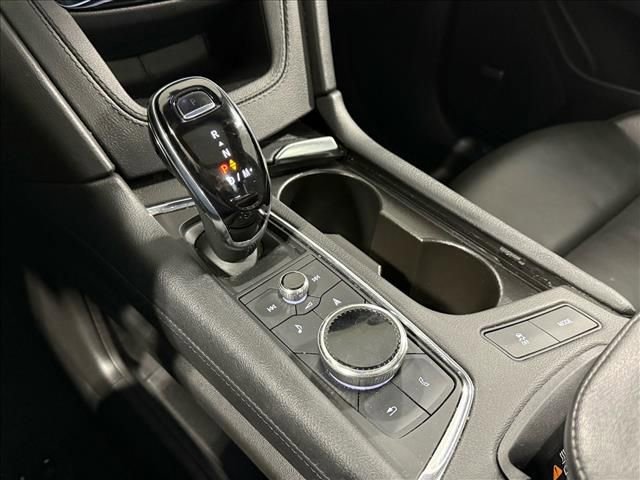 Used 2023 Cadillac XT5 Premium Luxury AWD/4WD image 17
