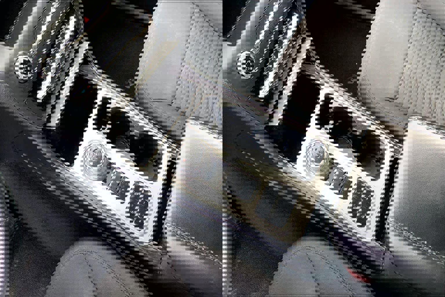 Certified 2020 Ford Explorer XLT image 15