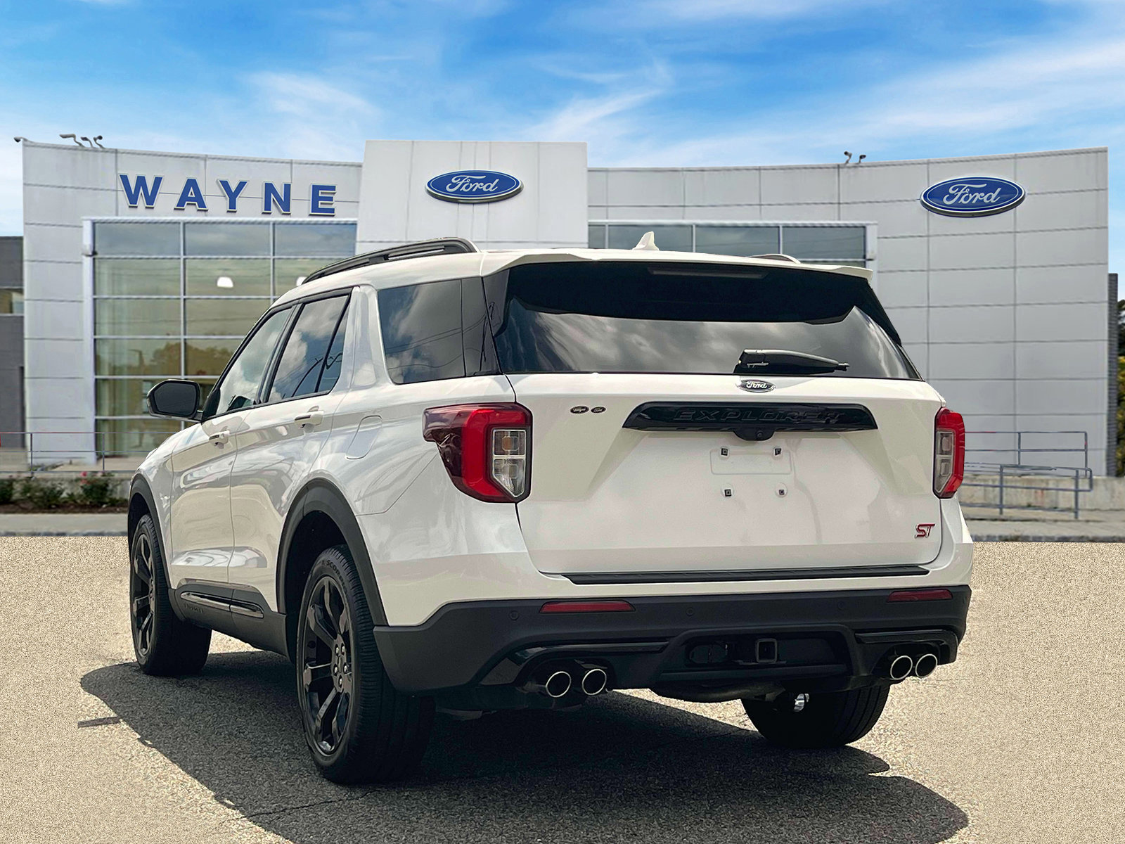 Certified 2022 Ford Explorer ST w/ ST Street Pack image 2