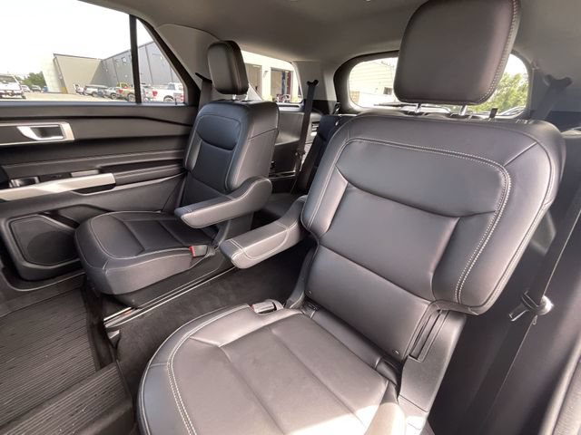 Certified 2022 Ford Explorer XLT w/ Equipment Group 202A AWD/4WD image 22