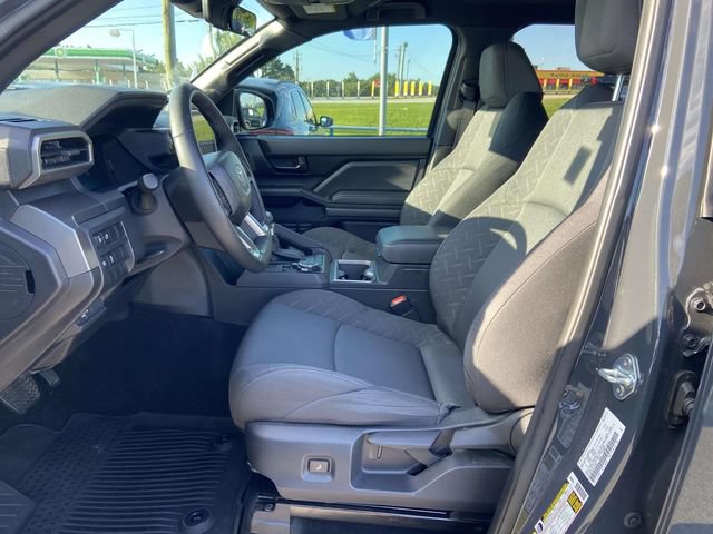 Used 2024 Toyota Tacoma SR5 AWD/4WD image 15