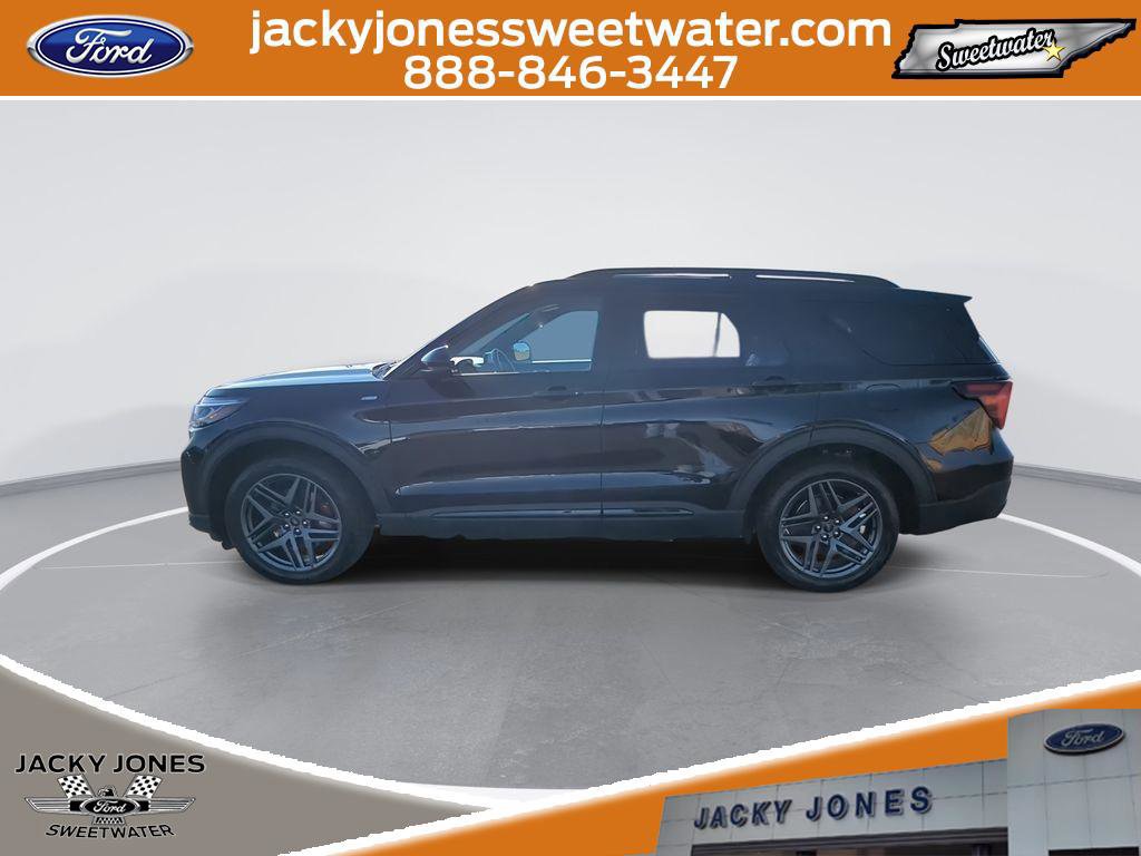 Certified 2025 Ford Explorer ST-Line w/ Premium Package image 4