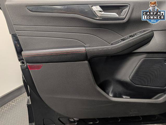 Certified 2023 Ford Escape ST-Line w/ Tech Pack #1 AWD/4WD image 8