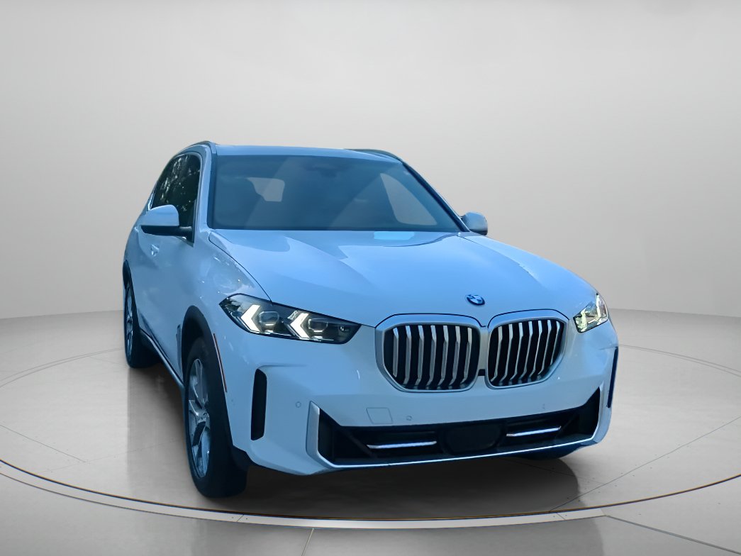Used 2025 BMW X5 xDrive40i w/ Premium Package AWD/4WD image 2