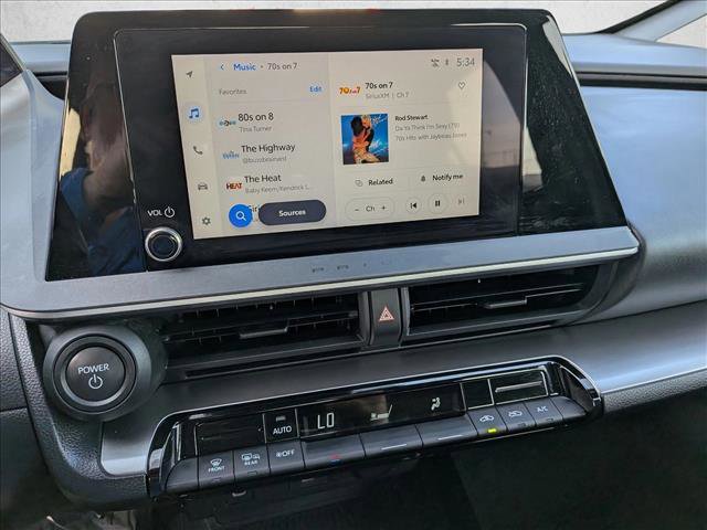 Used 2025 Toyota Prius LE image 14