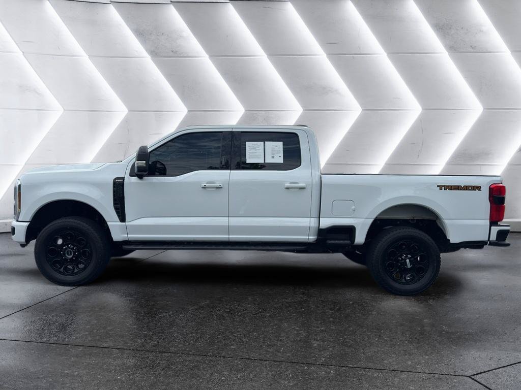 Certified 2024 Ford F250 Lariat w/ Lariat Ultimate Package AWD/4WD image 4