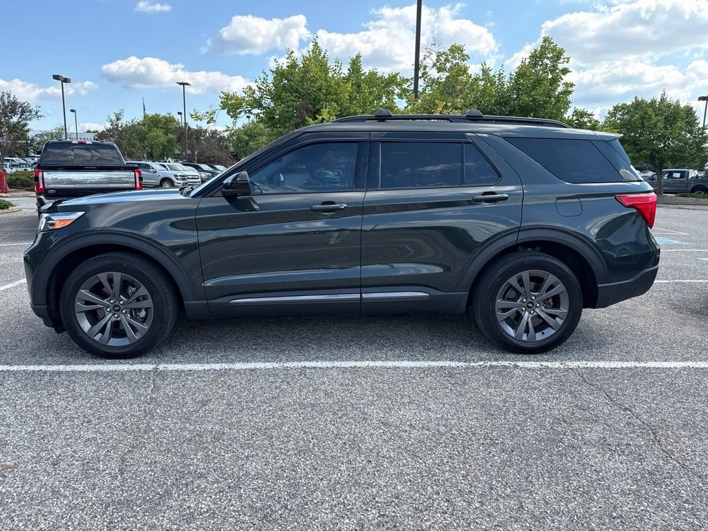 Certified 2023 Ford Explorer XLT w/ Equipment Group 202A AWD/4WD image 4