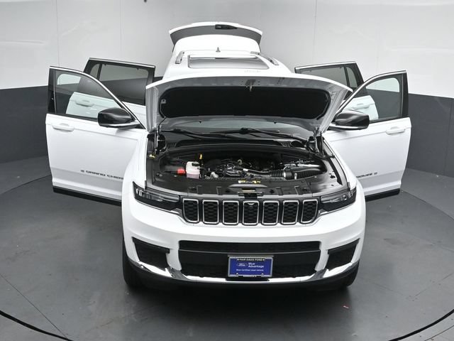 Used 2025 Jeep Grand Cherokee L Limited w/ Luxury Tech Group II AWD/4WD image 55