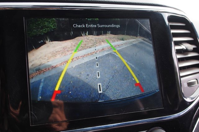 Used 2019 Jeep Grand Cherokee Trailhawk image 32