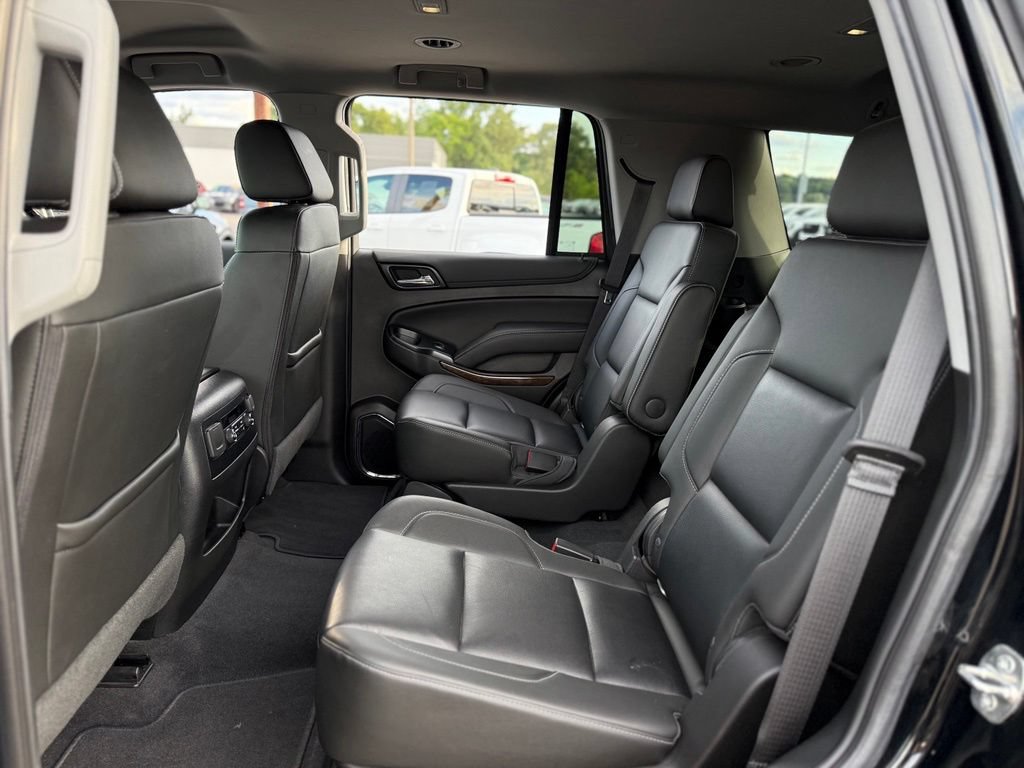 Used 2019 Chevrolet Tahoe LT w/ Luxury Package AWD/4WD image 15