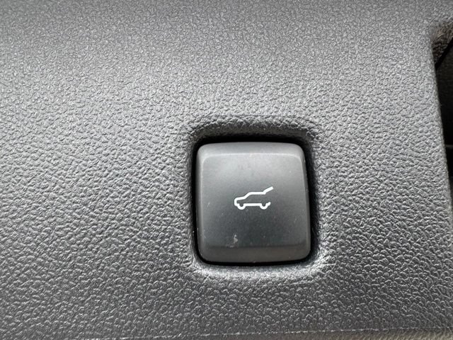 Certified 2022 Ford Escape SEL AWD/4WD image 10