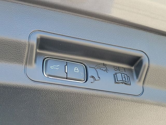 Certified 2025 Ford Explorer ST-Line AWD/4WD image 27