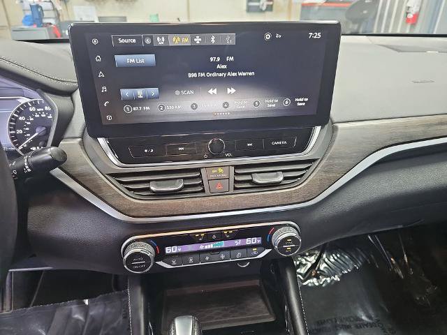 Used 2023 Nissan Altima 2.5 SL FWD image 19