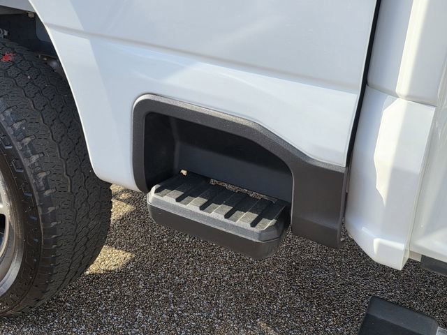 Certified 2025 Ford F350 XLT w/ FX4 Off-Road Package image 32