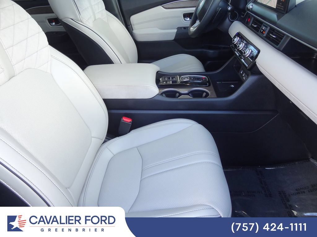 Used 2026 Honda Pilot Elite image 21