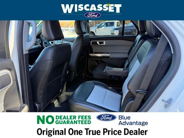 Certified 2022 Ford Explorer XLT w/ Equipment Group 202A image 12