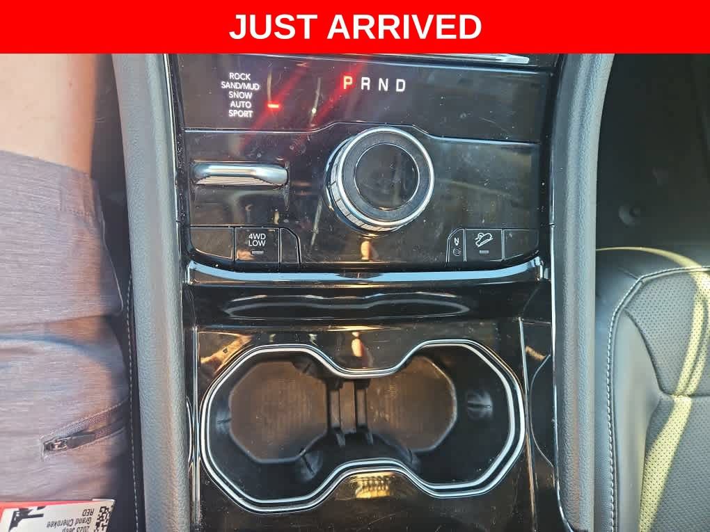 Used 2023 Jeep Grand Cherokee 4WD 4xe w/ Luxury Tech Group II image 18