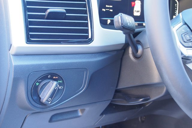 Used 2022 Volkswagen Atlas Cross Sport SE image 20