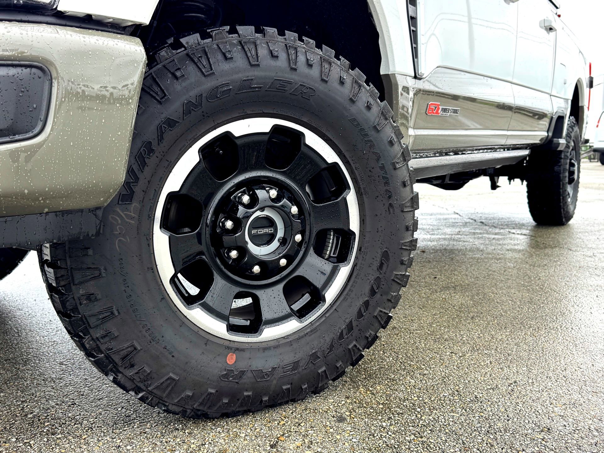 Certified 2026 Ford F350 King Ranch w/ Tremor Off-Road Package AWD/4WD image 2