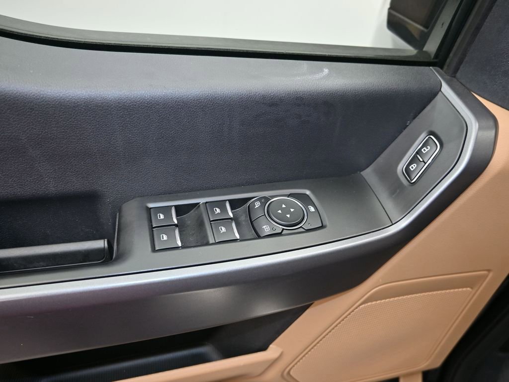 Certified 2025 Ford F250 XLT image 12