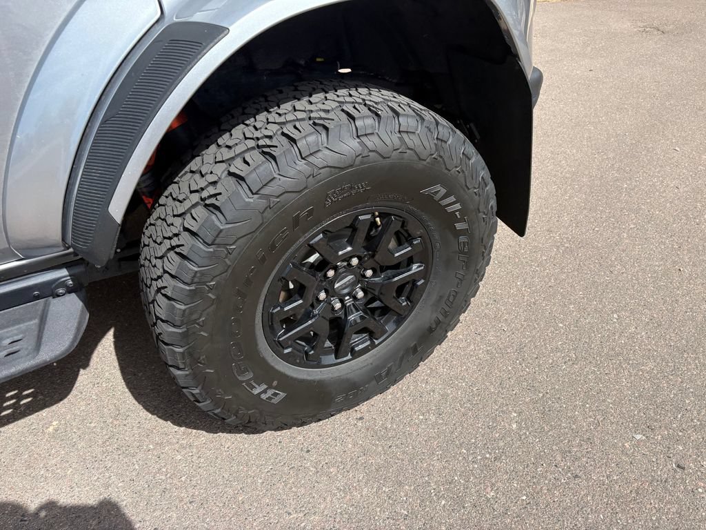 Certified 2024 Ford Bronco Raptor w/ Interior Carbon Fiber Pack 6 AWD/4WD image 11