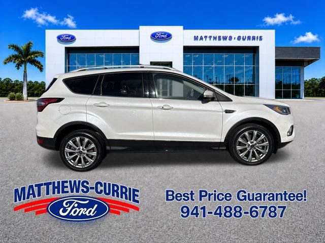 Certified 2017 Ford Escape Titanium FWD image 3
