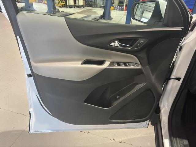 Used 2022 Chevrolet Equinox LT FWD image 12