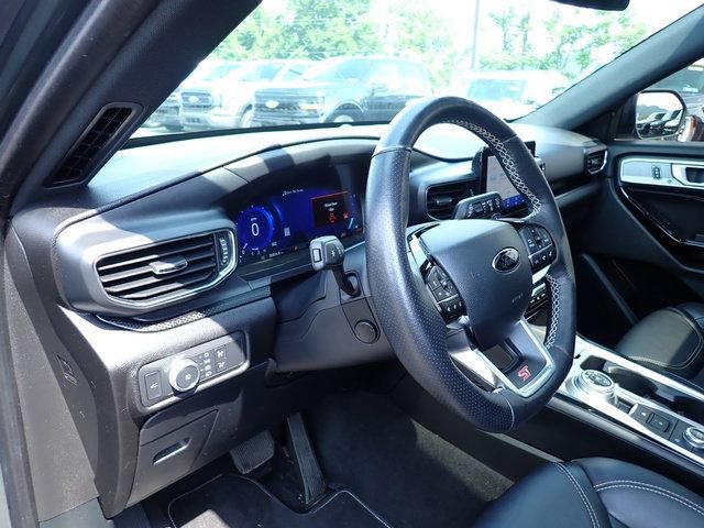 Certified 2022 Ford Explorer ST w/ Equipment Group 401A AWD/4WD image 17