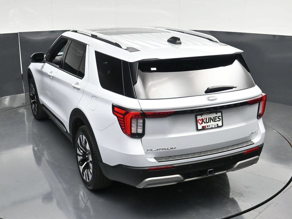Certified 2025 Ford Explorer Platinum w/ LUX Leather Package AWD/4WD image 46