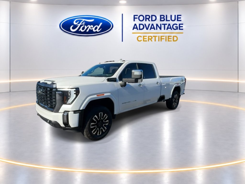 Used 2024 GMC Sierra 2500 Denali Ultimate AWD/4WD image 4