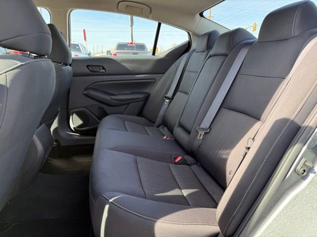 Used 2024 Nissan Altima 2.5 SV image 17