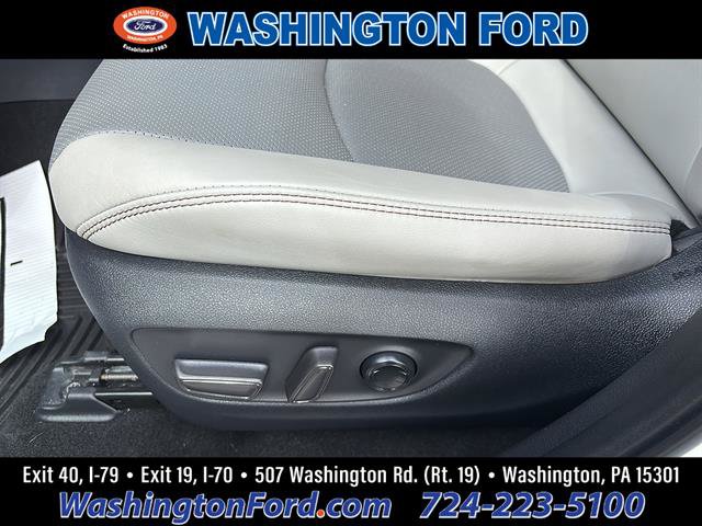 Used 2022 Toyota RAV4 Limited AWD/4WD image 12