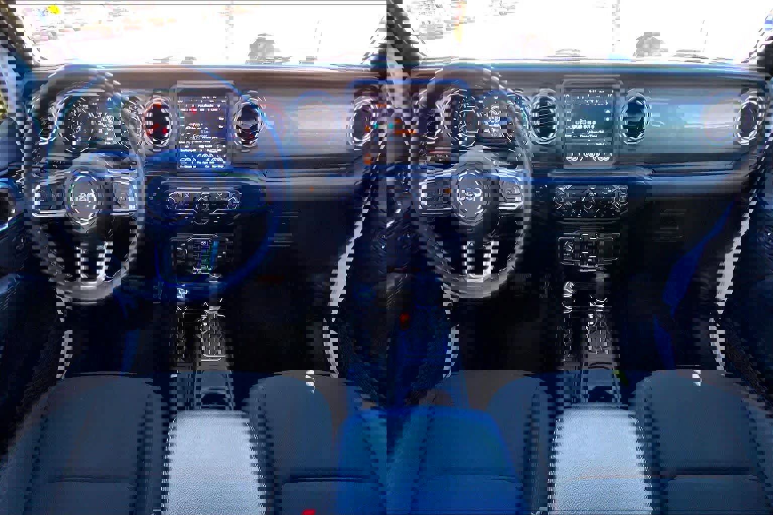 Used 2022 Jeep Gladiator Overland w/ Trailer Tow Package image 16