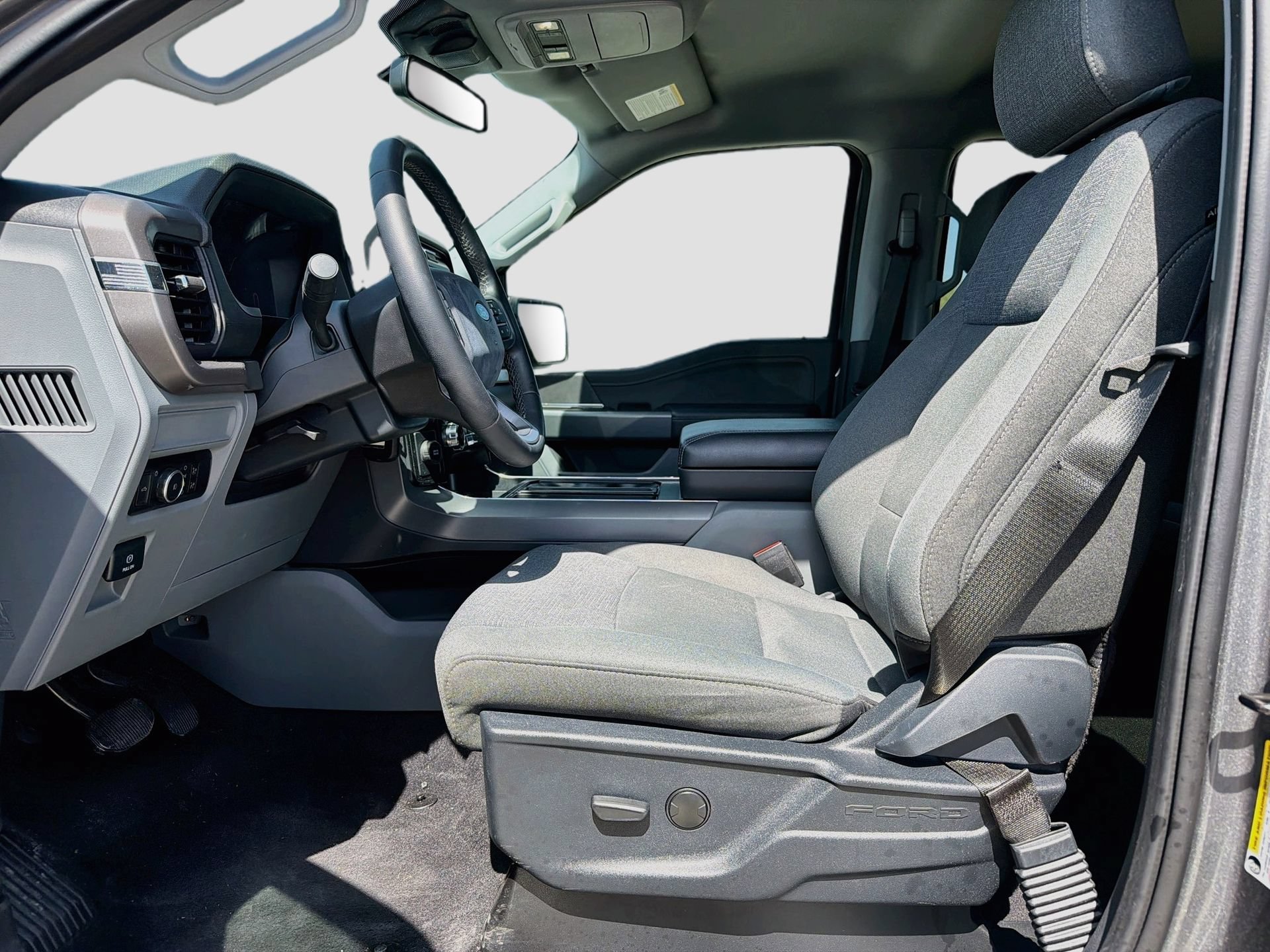 Certified 2024 Ford F150 XLT w/ Mobile Office Package RWD image 22