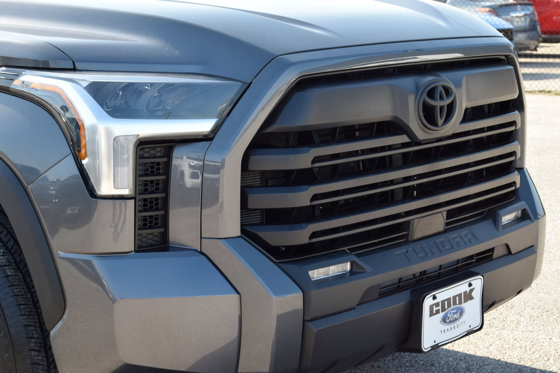 Used 2025 Toyota Tundra SR5 w/ SX Package RWD image 24