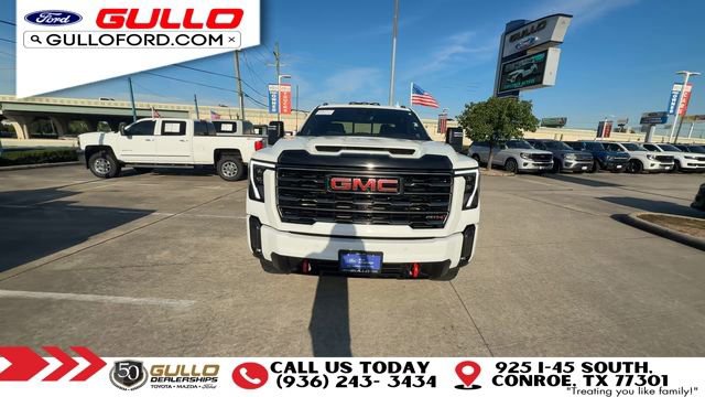 Used 2024 GMC Sierra 2500 AT4 w/ AT4 Premium Plus Package AWD/4WD image 3