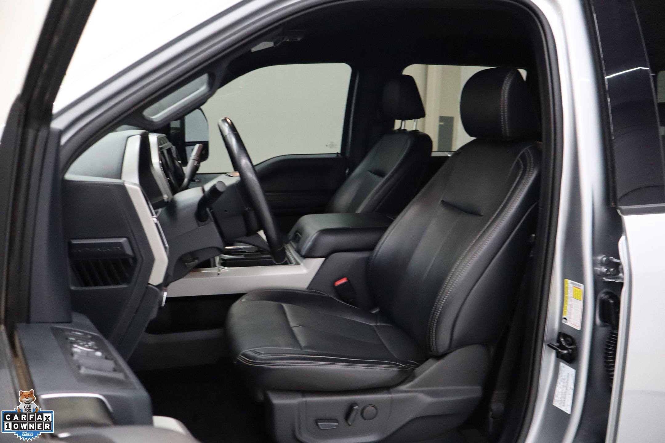 Certified 2022 Ford F250 Lariat w/ Lariat Value Package image 11