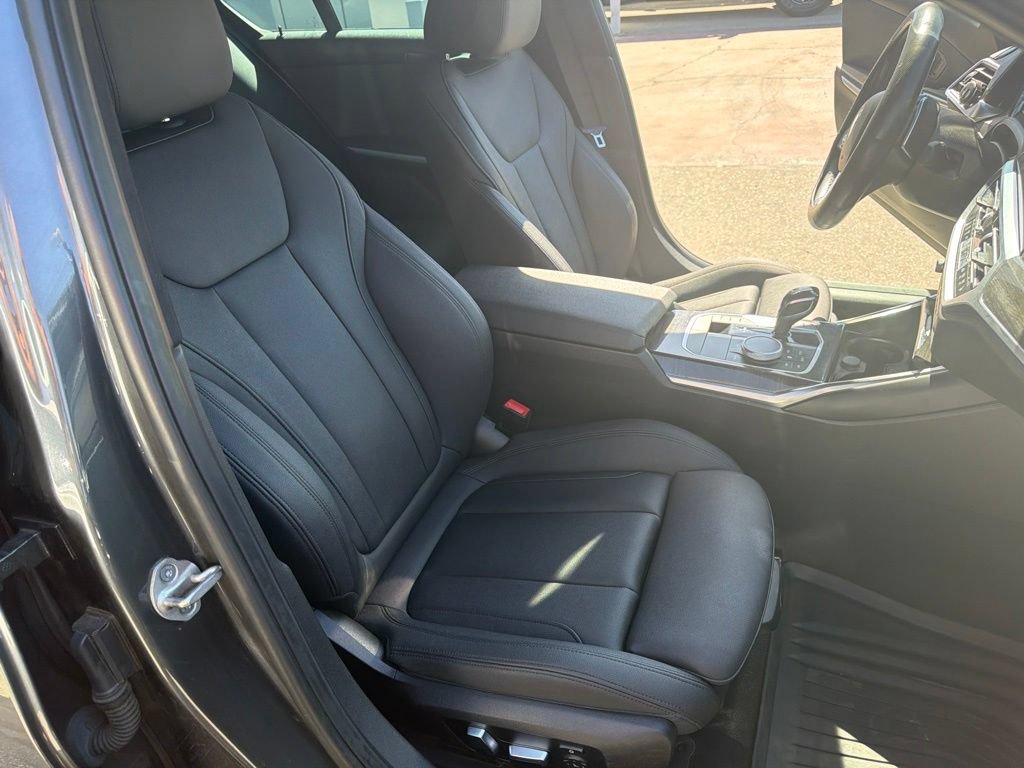 Used 2021 BMW 330i Sedan w/ Convenience Package RWD image 5