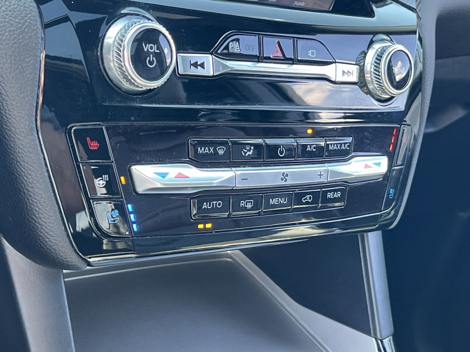 Certified 2023 Ford Explorer ST w/ Equipment Group 401A image 21