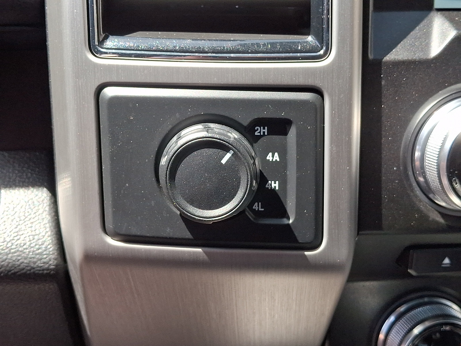 Certified 2018 Ford F150 Platinum AWD/4WD image 26
